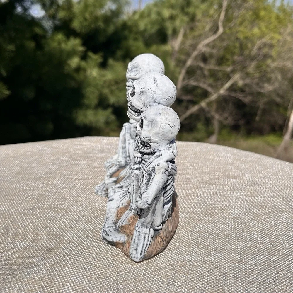 Vintage Halloween‎ Skeleton Family Ceramic Figurine Hand Painted Spooky 8